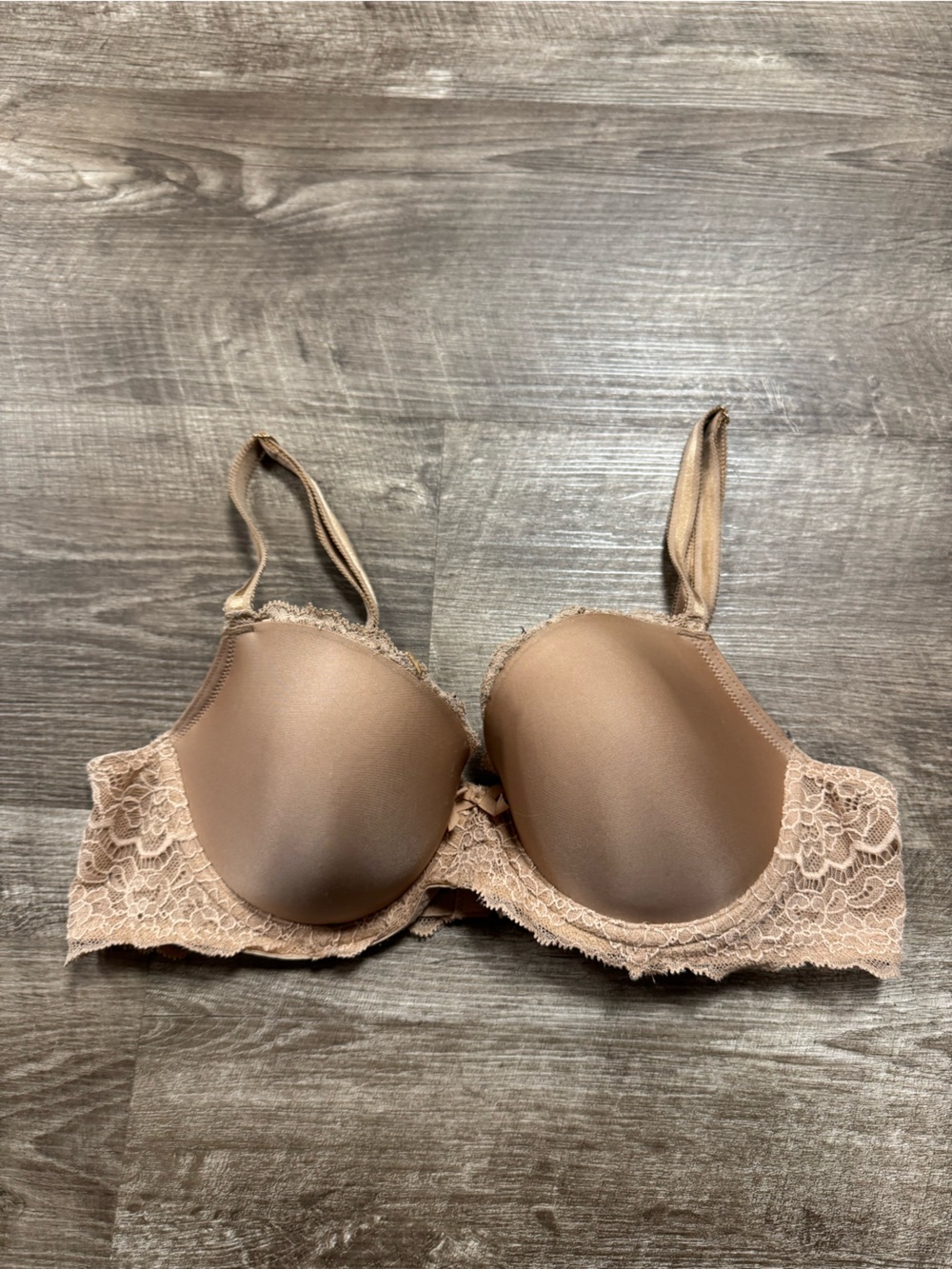 Victoria’s Secret Dream Angels Lined Demi Bra Size 34C